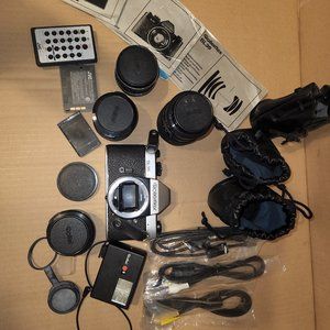 Rolleiflex SL35 Camera Bundle and Bag